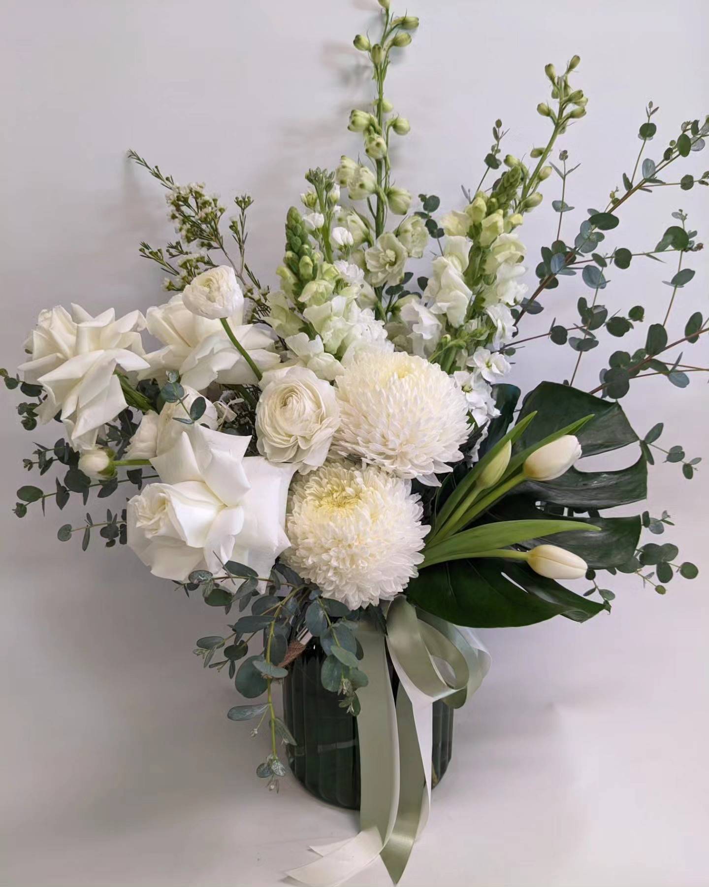 White Luxe <br> Vase - Image 6