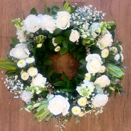 White and Green Wreath - Image 3