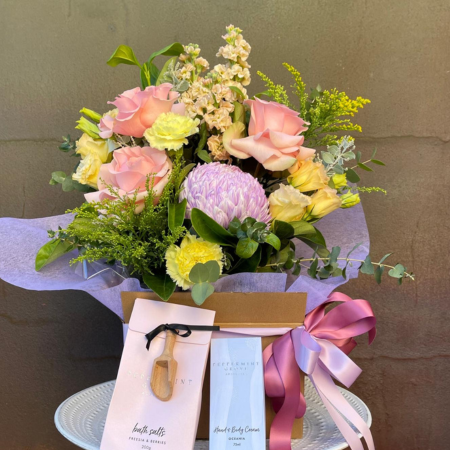 Pamper Me <br> Gift Box - Image 3