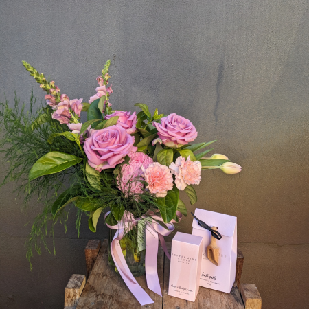 Pamper Me <br> Gift Box - Image 2