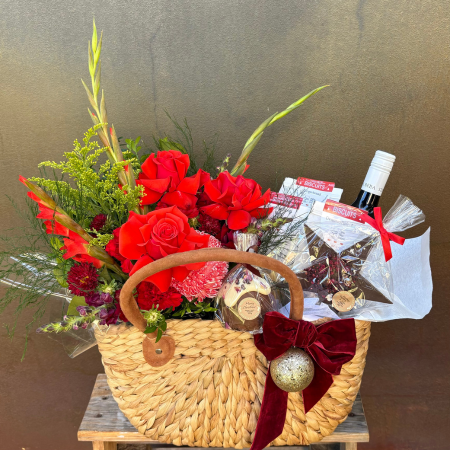 Christmas Gift Basket <br> red | white | red & white
